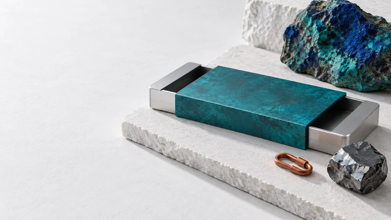 A covered teal payment tray with exposed ends illustrates encrypted amounts and visible payment relationships